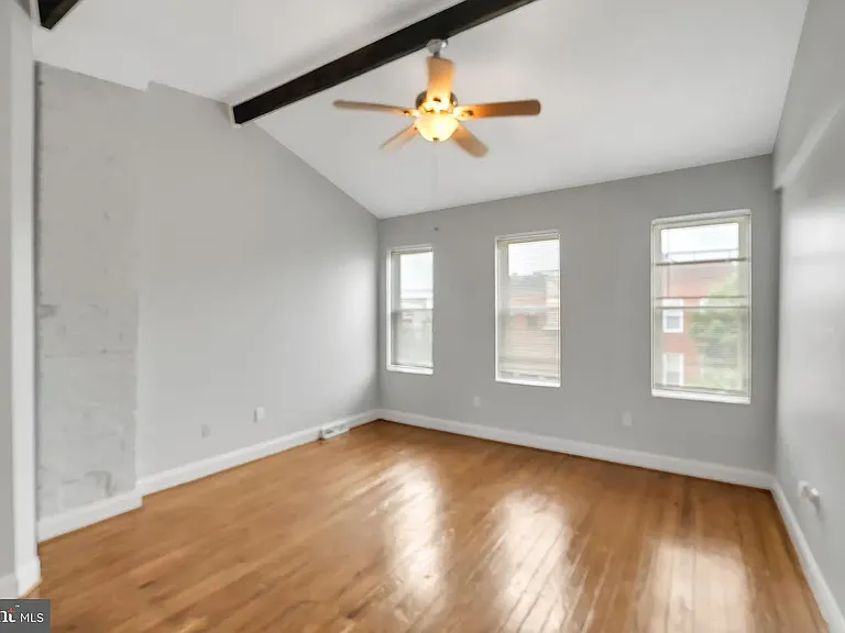 1513 S Charles St — Photo 11