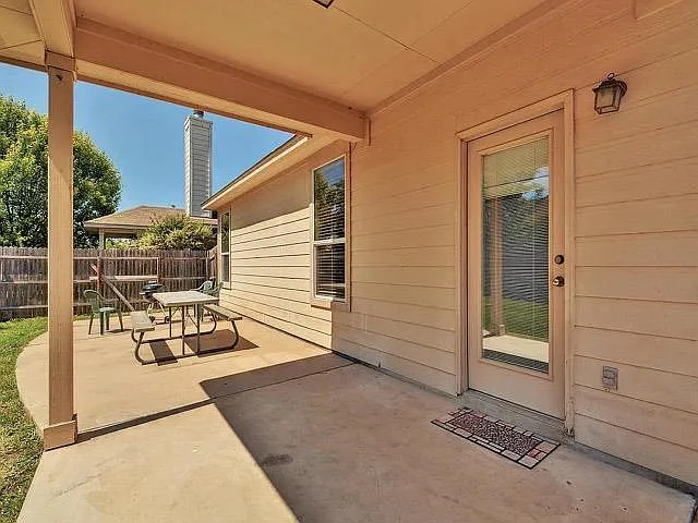 3304 Winding Shore Ln — Photo 24