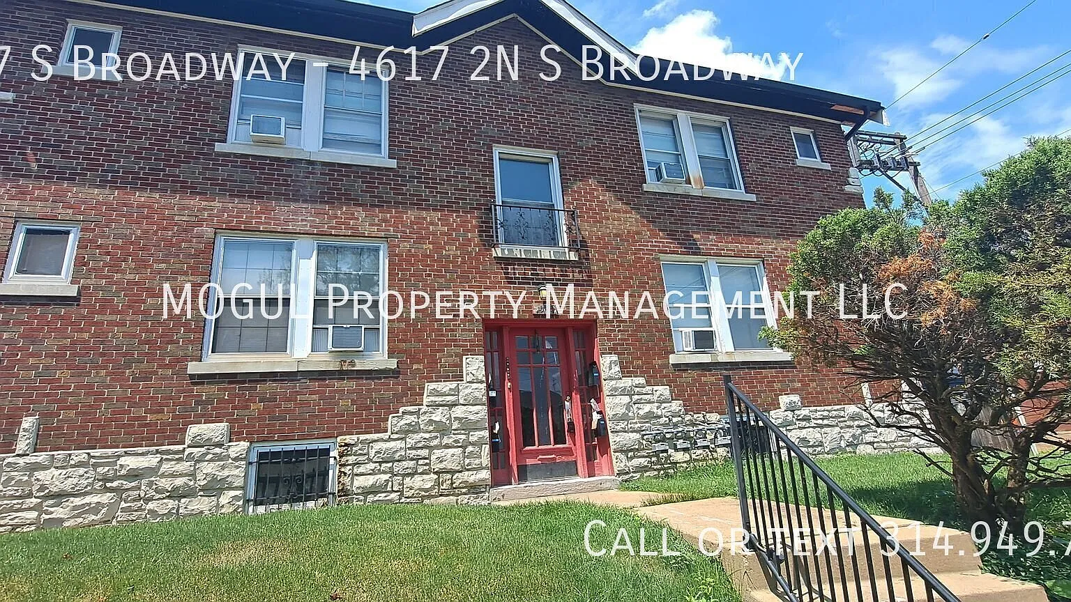 September Special $399 Moves You In South Broadway 1 Bedroom — Photo 1