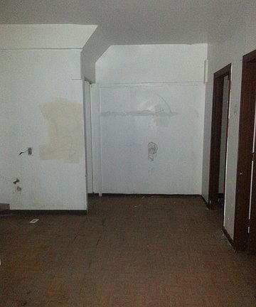 5th image of 2421 S Christiana Ave