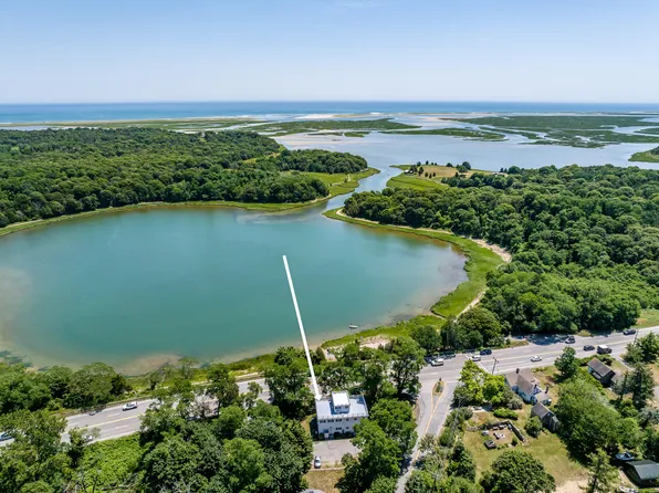 21 Locust Road, Eastham, MA 02642