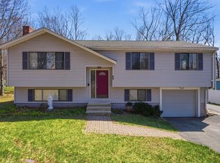 69 Lake St, Shrewsbury, MA 01545