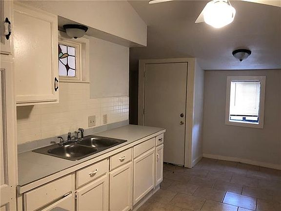 5th image of 816 W Pafford St