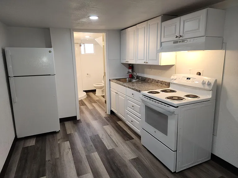 1309 N Main St #D — Photo 6