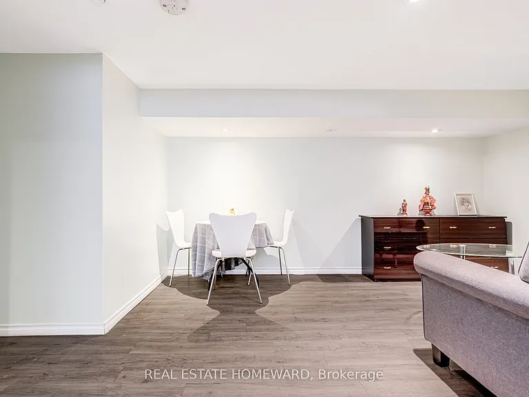 113 Porchester Dr #BASEMENT — Photo 12