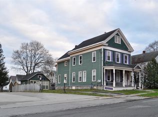 210 Glebe St, Johnstown, NY 12095