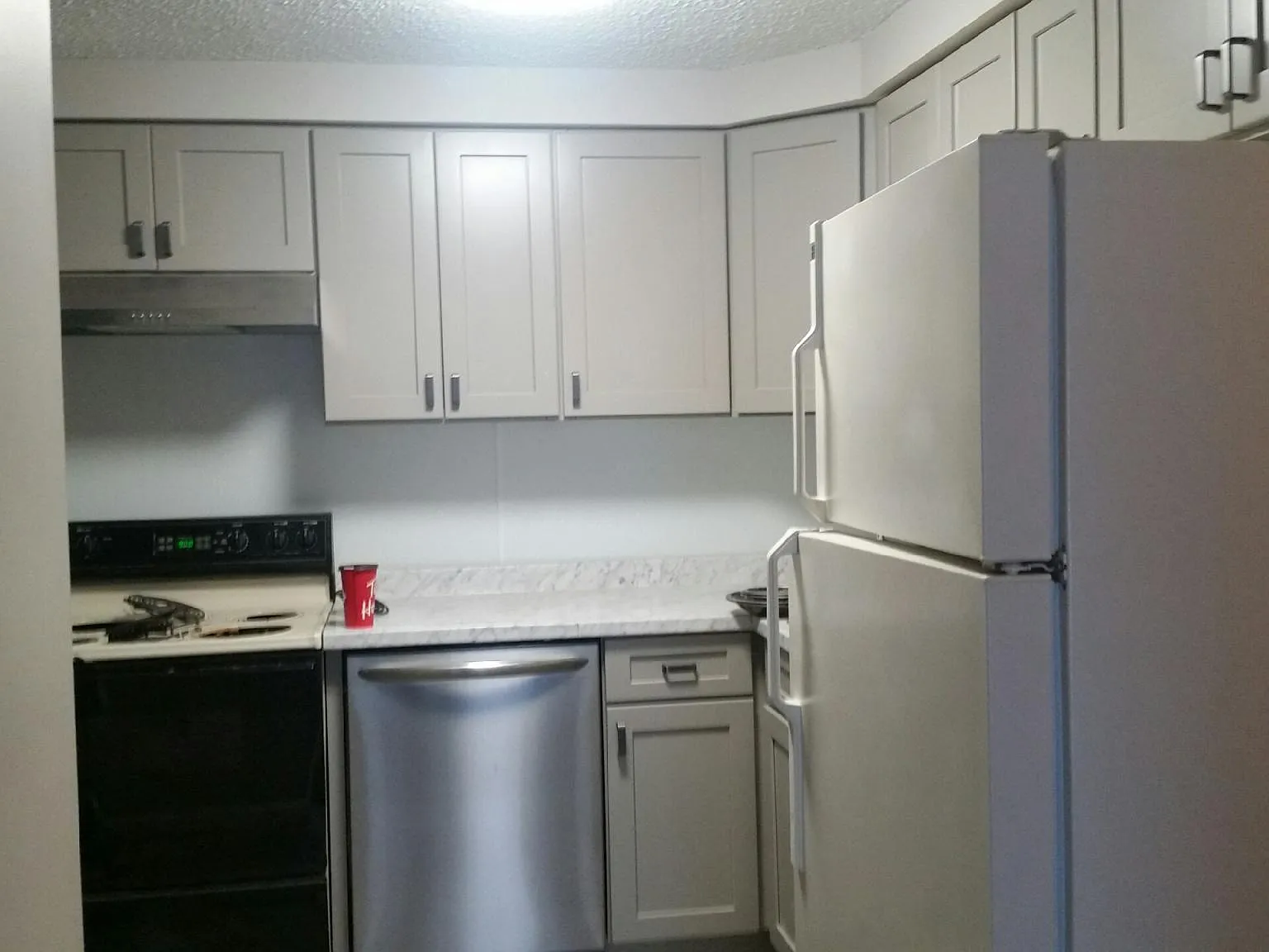 433 Genesee St — Photo 2