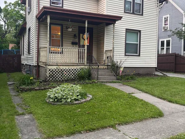 823 E Hunt St, Adrian, MI 49221