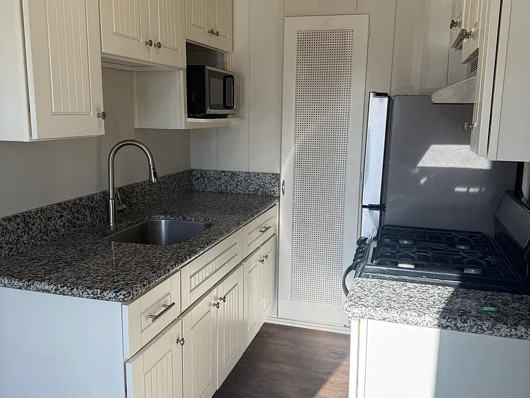 4505 Dawson Ave #4505 — Photo 6
