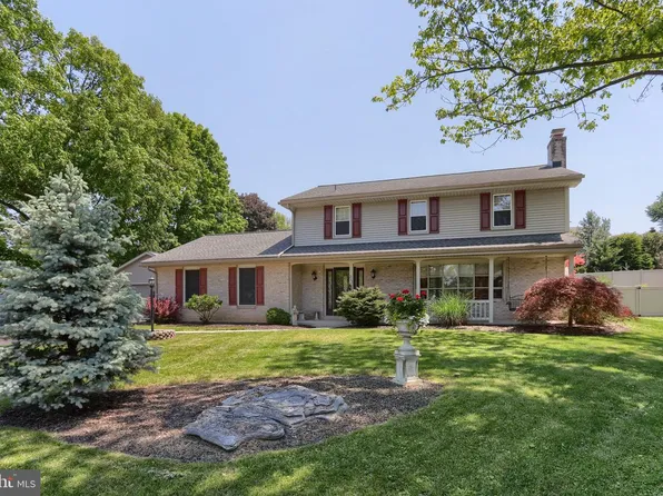 321 Concord Ct, Hershey, PA 17033