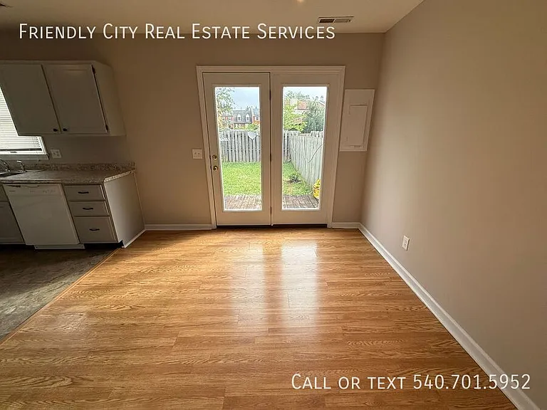 811 Vine St — Photo 7