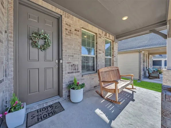 2933 Dixondale Dr, Fort Worth, TX 76108