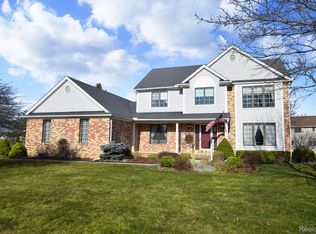 599 Chasseur Dr, Grand Blanc, MI