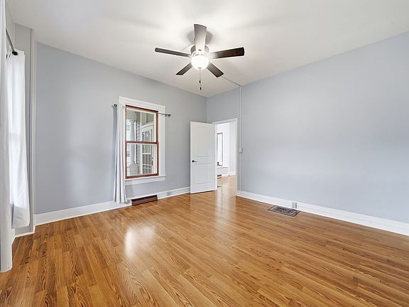 5th image of 411 N Madison St #A