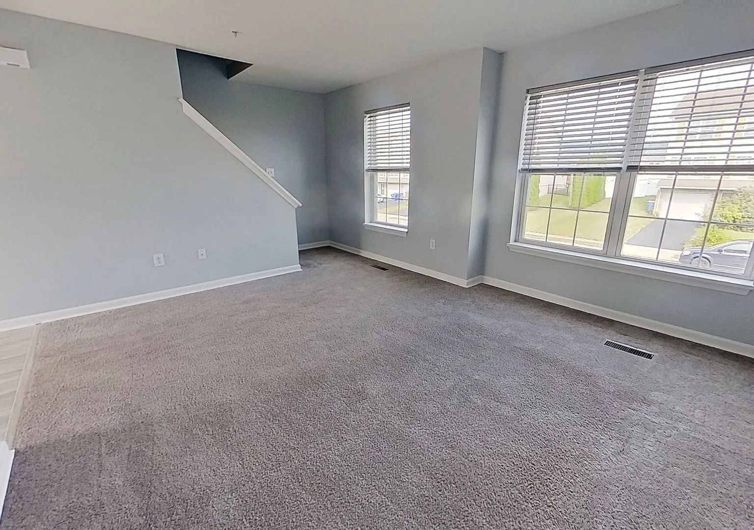 Townhouse with Attached Garage — Photo 4