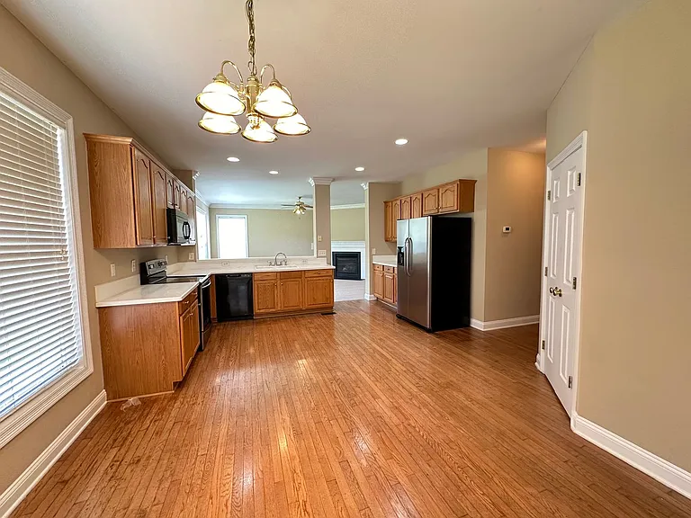 6378 Clubside Dr — Photo 7