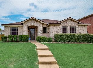 111 Elk Pass, Cedar Hill, TX 75104