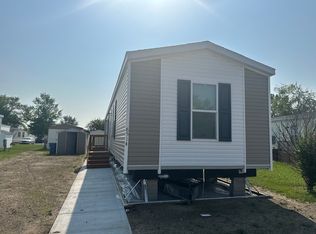8514 Chanel Ct #235, Newport, MI 48166