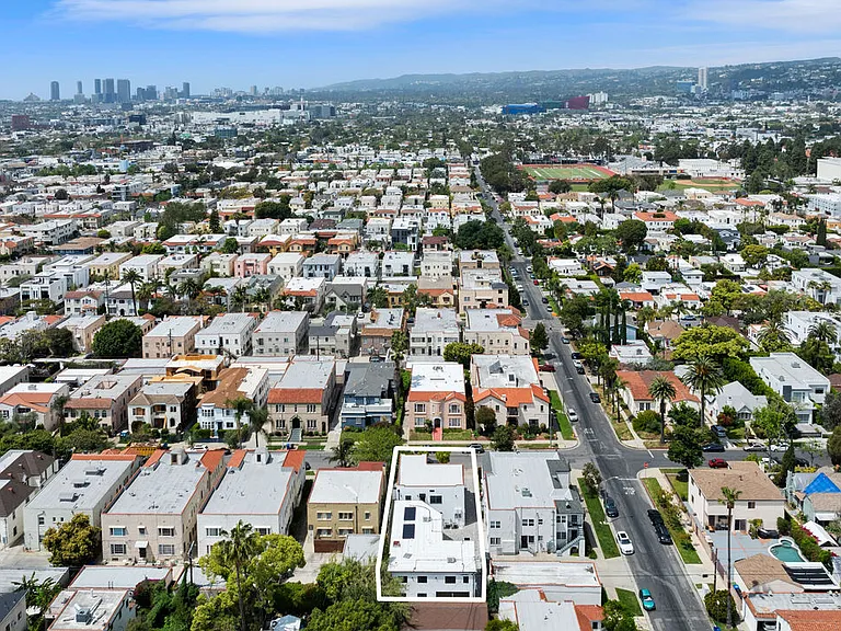 458 N Sierra Bonita Ave #460 — Photo 44