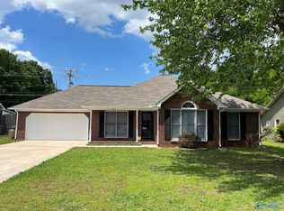 2314 Winthrop Dr SW, Decatur, AL 35603