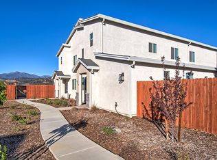 856 Congaree Ln, Redding, CA 96001