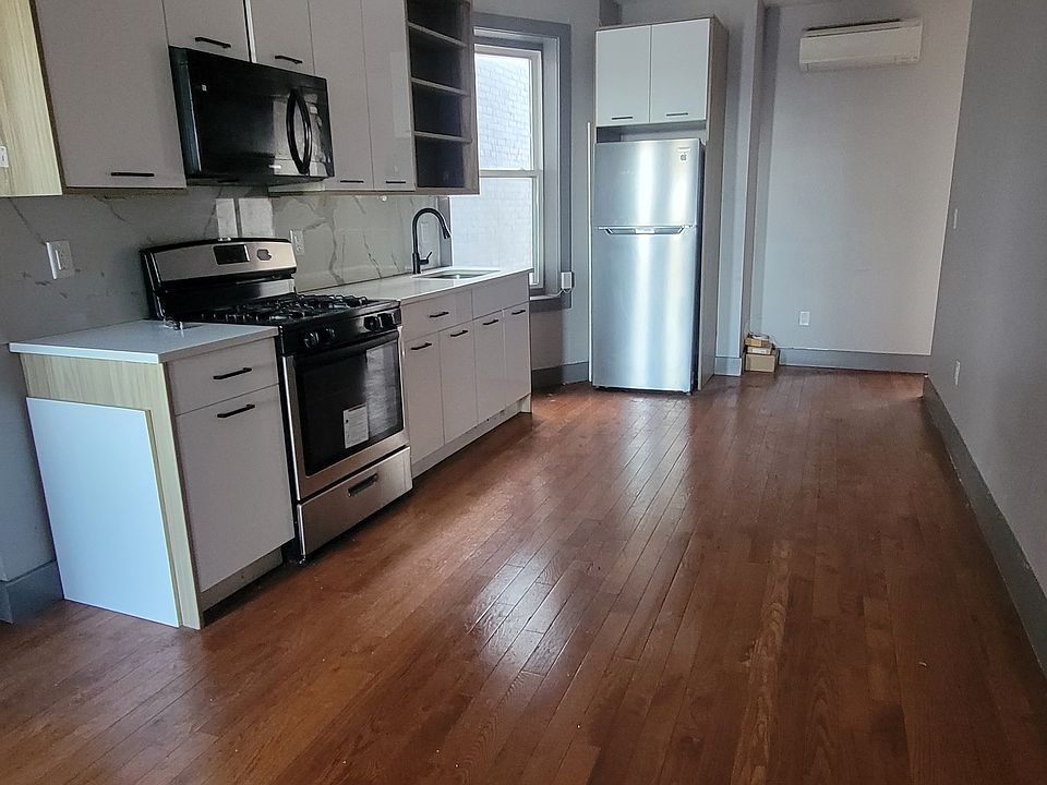 1st image of 39 Van Wagenen Ave #4R
