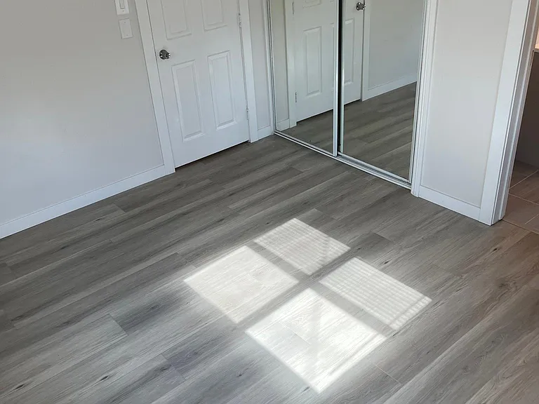 526 Wood St — Photo 5