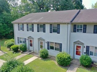 1931 Vantage Point Pl APT B, Greensboro, NC 27407