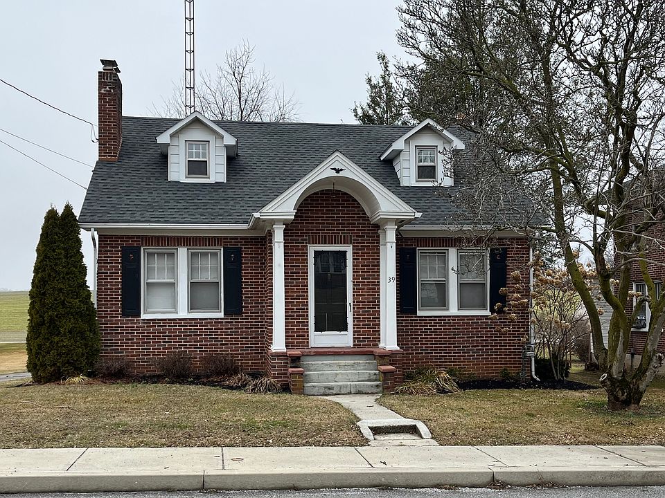 Charming Cape Cod in Jefferson Borough