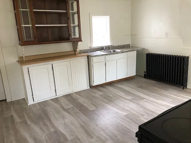 2 bed, 1200 sqft, $1,100 — Photo 3