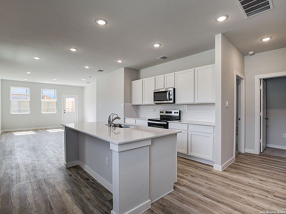 4th image of 14502 Emerio Drive