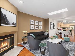 18210 73rd Ave NE UNIT 305, Kenmore, WA 98028