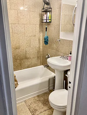 Rented by Compass | media 12