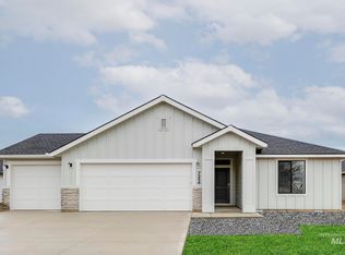 7354 E Dripping Springs Dr, Nampa, ID 83687