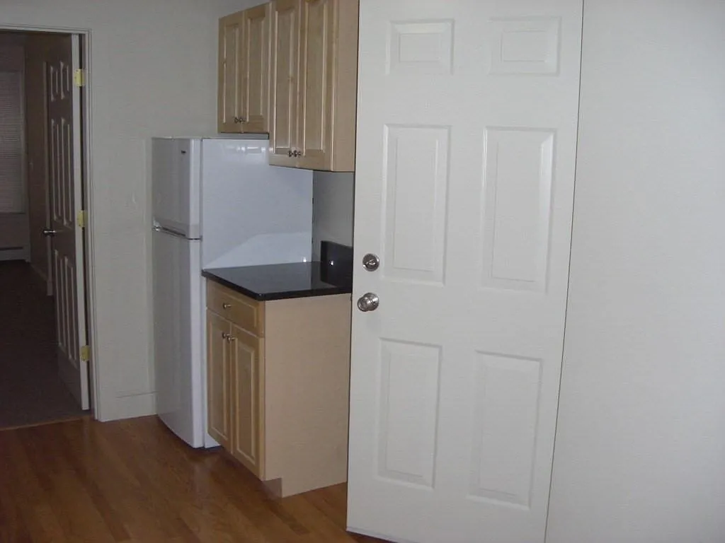 Building Photo - 29 Gloucester St #1