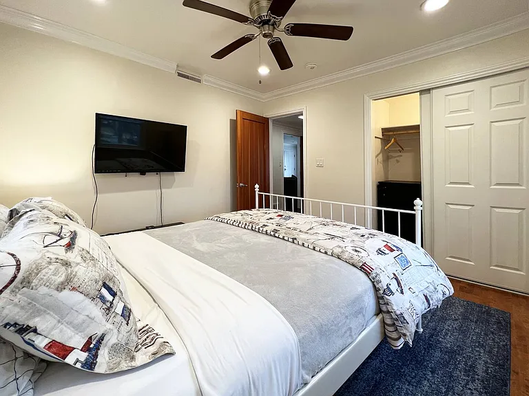 1039 Coast Blvd #C — Photo 9