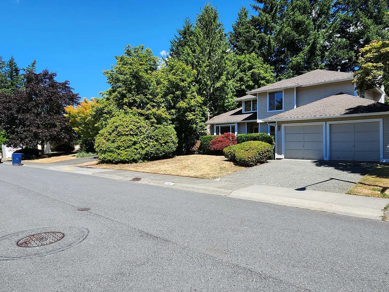 4 bed, 2.5 bath, 1920 sqft, $4,100 — Photo 3