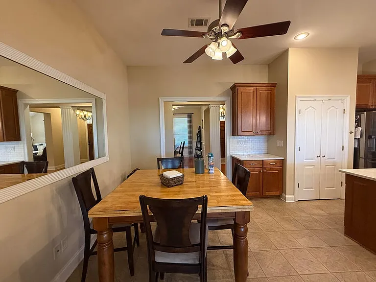 4410 Windlake Dr — Photo 11