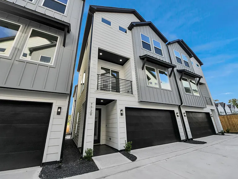7729 Hammerly Blvd — Photo 2