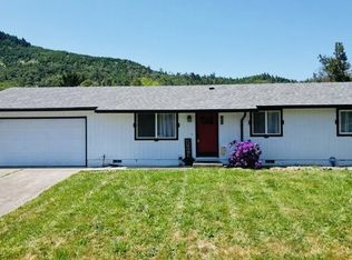 200 Rico Blvd, Riddle, OR 97469