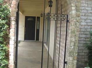 1511 Oak Stream Dr, Houston, TX 77043