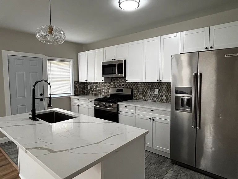 1555 Northwick Rd #1 — Photo 8