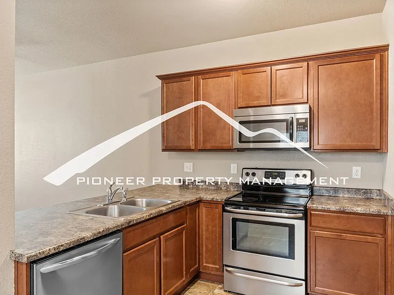 4334 Yellow Dock Point — Photo 5