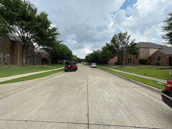 5th image of 7419 Chinaberry Ln