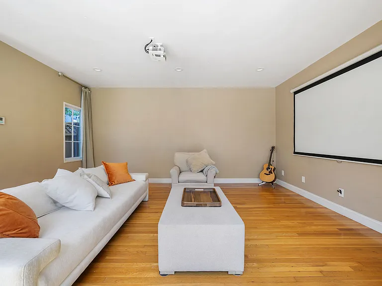 2052 Alameda Way — Photo 33