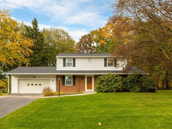 52 Belvista Dr, Rochester, NY 14625