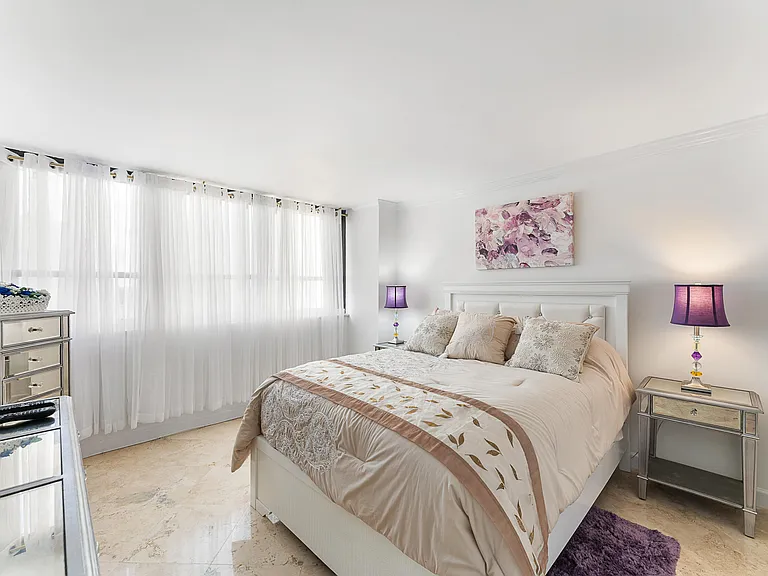 5600 N Flagler Dr #605 — Photo 12