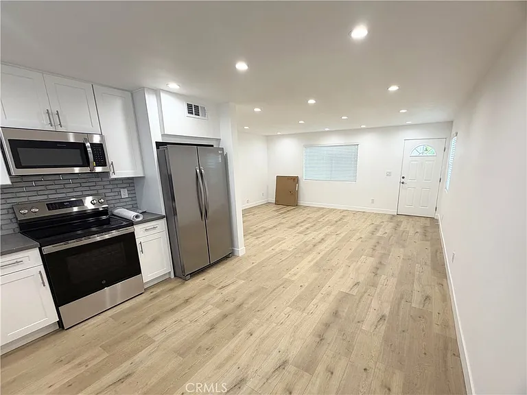 6709 Denny Ave #1/2 — Photo 5