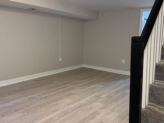 5th image of 2707 Mura St
