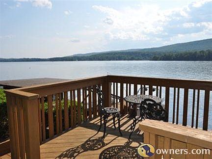 Another small deck at waters edge